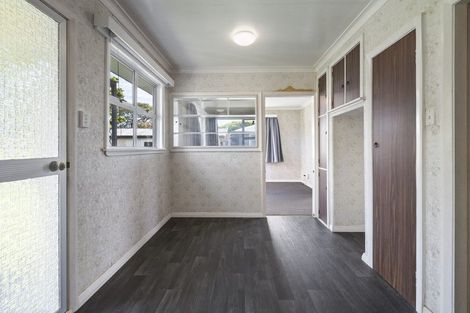 Photo of property in 24 Kent Crescent, Awapuni, Palmerston North, 4412