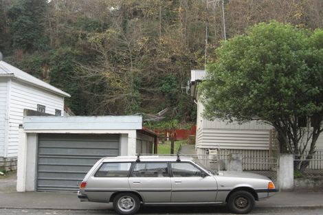Photo of property in 99 Shakespeare Road, Bluff Hill, Napier, 4110