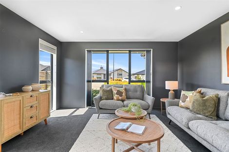 Photo of property in 9 Banded Place, Rolleston, 7615