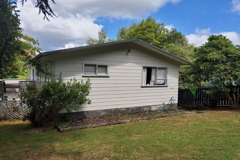 Photo of property in 25 Hartford Crescent, Totara Park, Upper Hutt, 5018