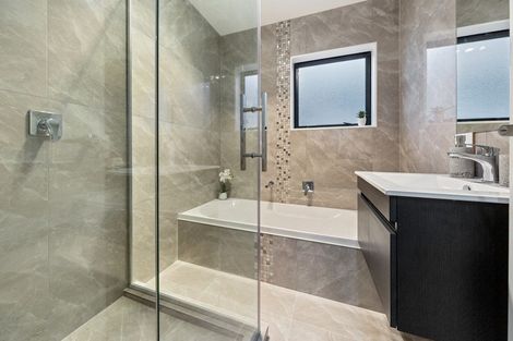 Photo of property in 16 Moyle Street, Pokeno, 2402