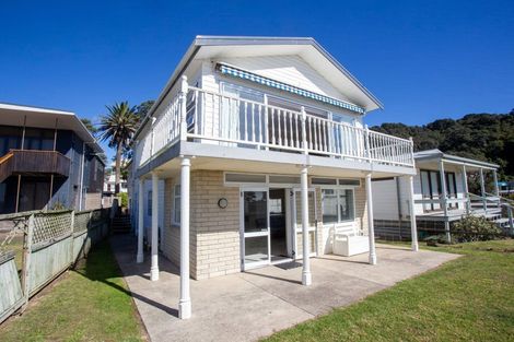 Photo of property in 32 The Terrace, Waihi Beach, 3611