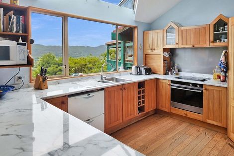 Photo of property in 31 Gurney Road, Kelson, Lower Hutt, 5010