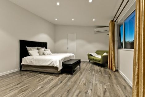 Photo of property in 91 San Valentino Drive, Henderson, Auckland, 0612