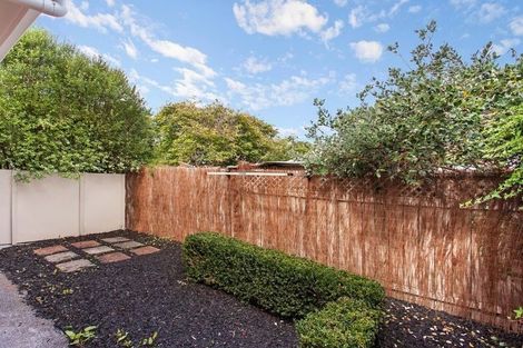 Photo of property in 2/43 Abbotts Way, Remuera, Auckland, 1050