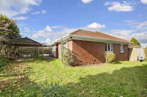 Photo of property in 1 Mclean Street, Woodville, 4920