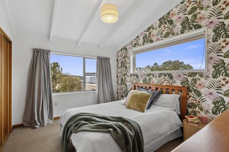 Photo of property in 28 Estuary Crescent, Fairfield, Dunedin, 9018