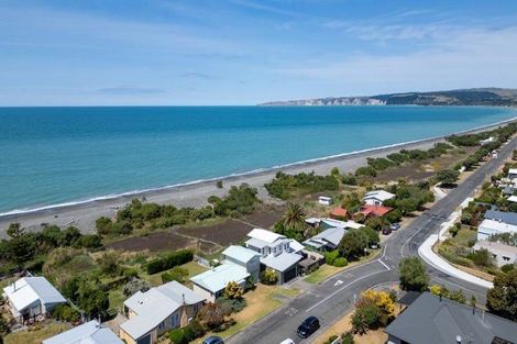 Photo of property in 2 Collison Terrace, Haumoana, 4102