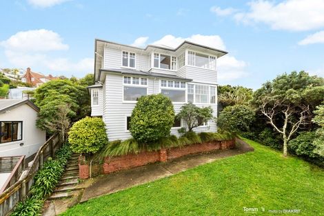 Photo of property in 9 Wadestown Road, Wadestown, Wellington, 6012