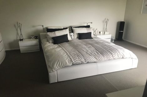 Photo of property in 47 Sunset Road, Totara Vale, Auckland, 0632