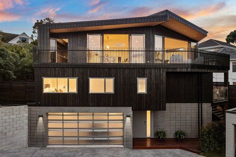 Photo of property in 61a Churchill Road, Murrays Bay, Auckland, 0630