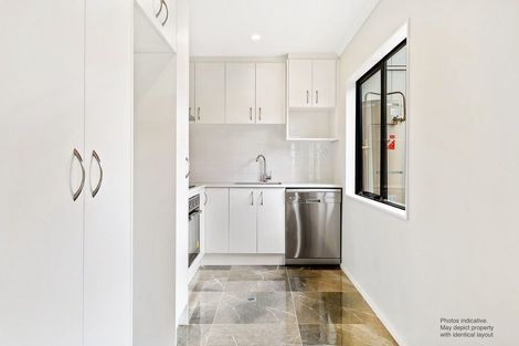 Photo of property in 2/20 Blanche Way, Half Moon Bay, Auckland, 2012