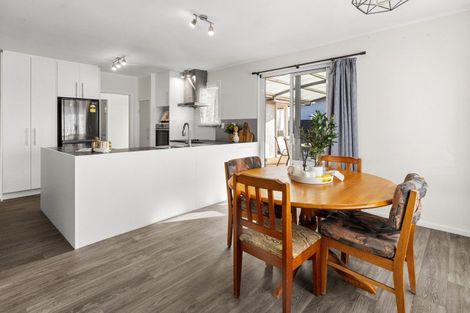 Photo of property in 11 Miro Street, Utuhina, Rotorua, 3015