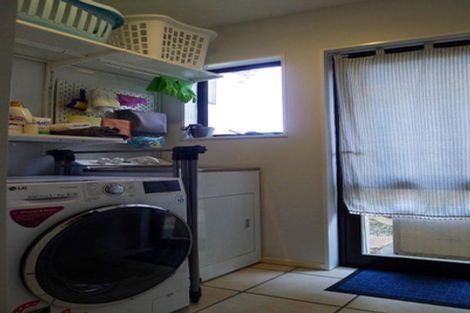 Photo of property in 2b Observatory Close, Whitby, Porirua, 5024