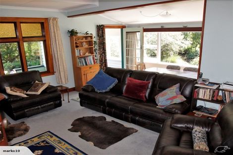 Photo of property in 70 Glen Road, The Glen, Dunedin, 9011