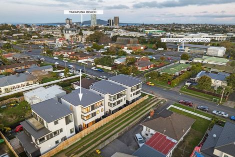 Photo of property in 13c Dominion Street, Takapuna, Auckland, 0622