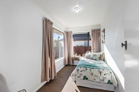 Photo of property in 23 Appleby Crescent, Burnside, Christchurch, 8053