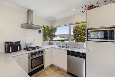 Photo of property in 2 Abbey Way, Judea, Tauranga, 3110