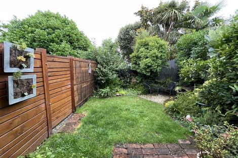 Photo of property in 79 Meeanee Quay, Westshore, Napier, 4110