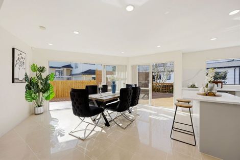 Photo of property in 74a Priestley Drive, Bucklands Beach, Auckland, 2014