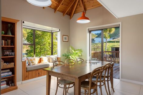 Photo of property in 7 Cornwall Street, Picton, 7220