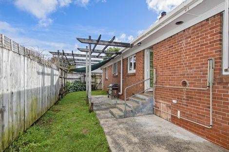 Photo of property in 1 Mclean Street, Woodville, 4920