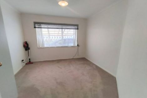 Photo of property in 2/12 Windsong Court, Northpark, Auckland, 2013