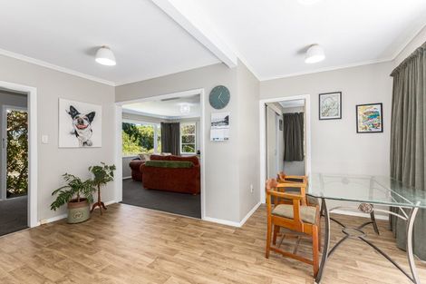 Photo of property in 15 Mana View Road, Paremata, Porirua, 5026