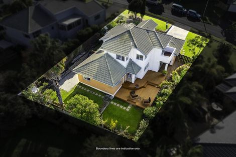 Photo of property in 29 Caversham Drive, Torbay, Auckland, 0630