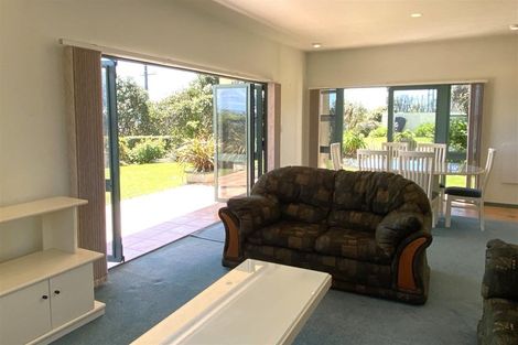 Photo of property in 87 Main South Road, Karoro, Greymouth, 7805
