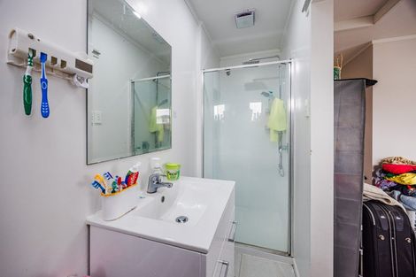 Photo of property in 67 Manuroa Road, Takanini, 2112