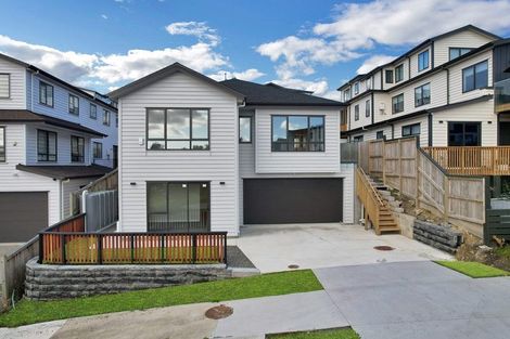 Photo of property in 5 Lawson Creek Street, Massey, Auckland, 0614