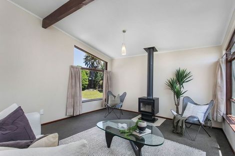 Photo of property in 21 Rosanna Place, Aranui, Christchurch, 8061