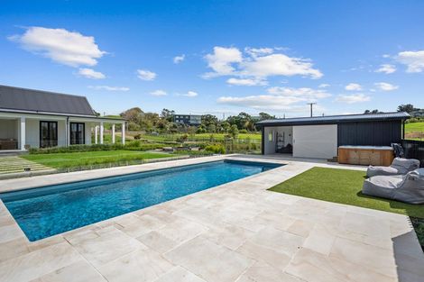 Photo of property in 438 Oaia Road, Muriwai, Waimauku, 0881