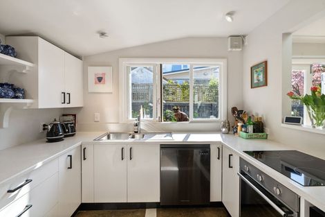 Photo of property in 33 Wade Street, Wadestown, Wellington, 6012