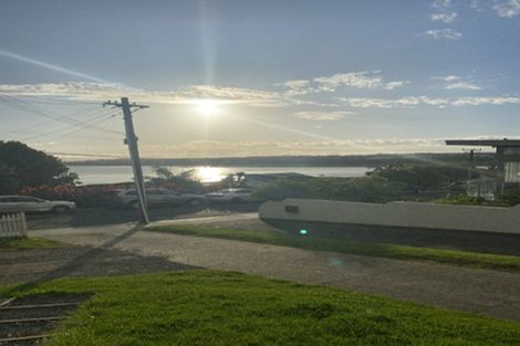 Photo of property in 1/17 Walter Street, Hauraki, Auckland, 0622