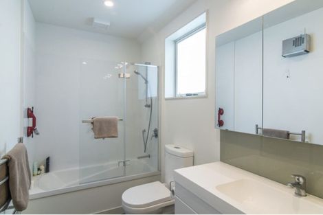 Photo of property in 3/21 Luxford Street, Berhampore, Wellington, 6023