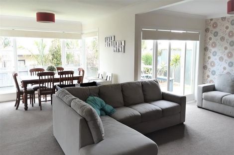 Photo of property in 6a Kayes Road, Pukekohe, 2120