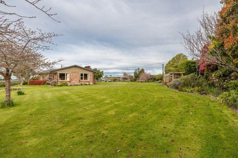 Photo of property in 229 Waihao Back Road, Waimate, 7979