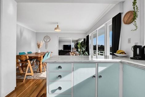 Photo of property in 76 South Road, Blagdon, New Plymouth, 4310