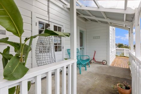 Photo of property in 54 Belt Road, New Plymouth, 4310