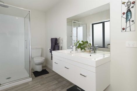 Photo of property in 36 Puhirake Crescent, Pyes Pa, Tauranga, 3112