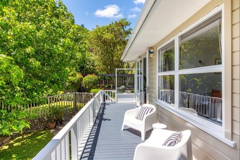 Photo of property in 18 Tui Crescent, Waikanae, 5036