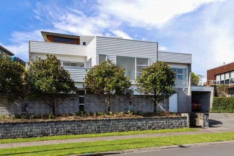 Photo of property in 16 Links Drive, Waiwhakaiho, New Plymouth, 4312
