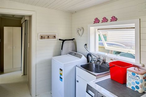 Photo of property in 156 Waiwhetu Road, Waterloo, Lower Hutt, 5011