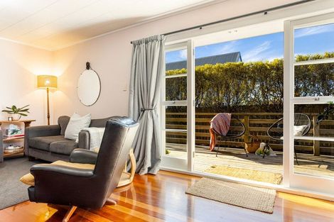 Photo of property in 8 Trigg Road, Huapai, Kumeu, 0810