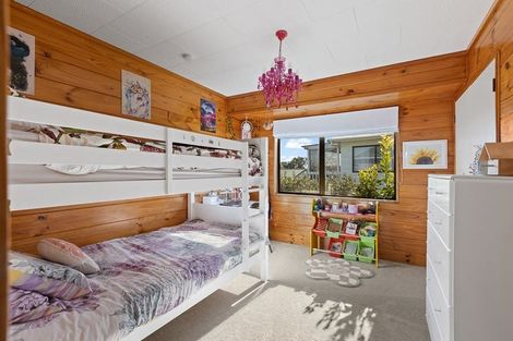 Photo of property in 74a Stanmore Bay Road, Stanmore Bay, Whangaparaoa, 0932