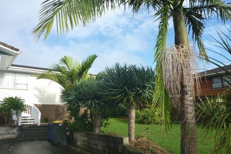 Photo of property in 76 Rosewarne Crescent, Glendene, Auckland, 0602