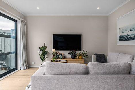 Photo of property in 61 Kopuru Road, Whenuapai, Auckland, 0618