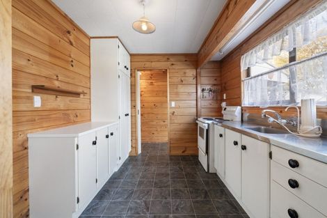 Photo of property in 37 Pukepapa Road, Marton, 4710